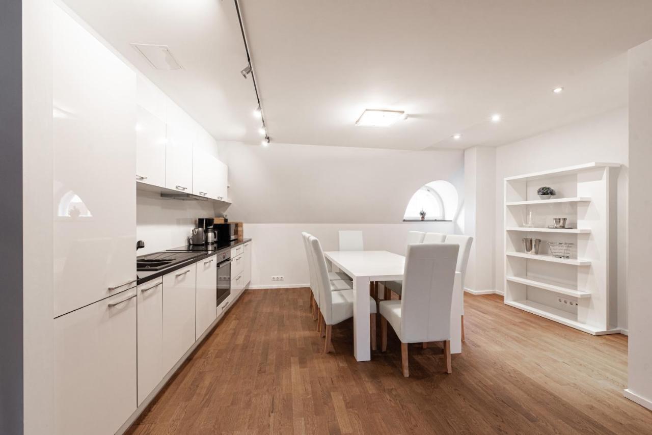 Airhome - Raekoja Plats Tallinn Bagian luar foto