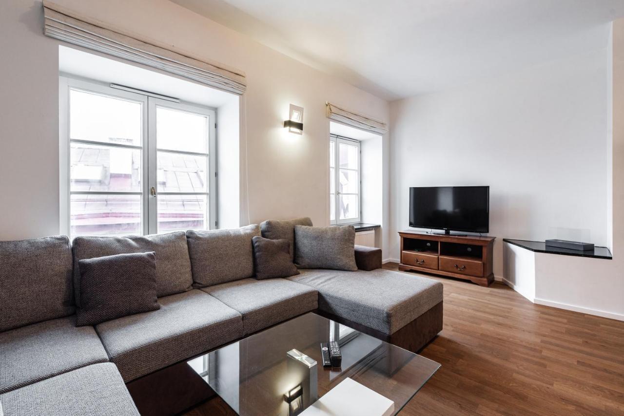 Airhome - Raekoja Plats Tallinn Bagian luar foto