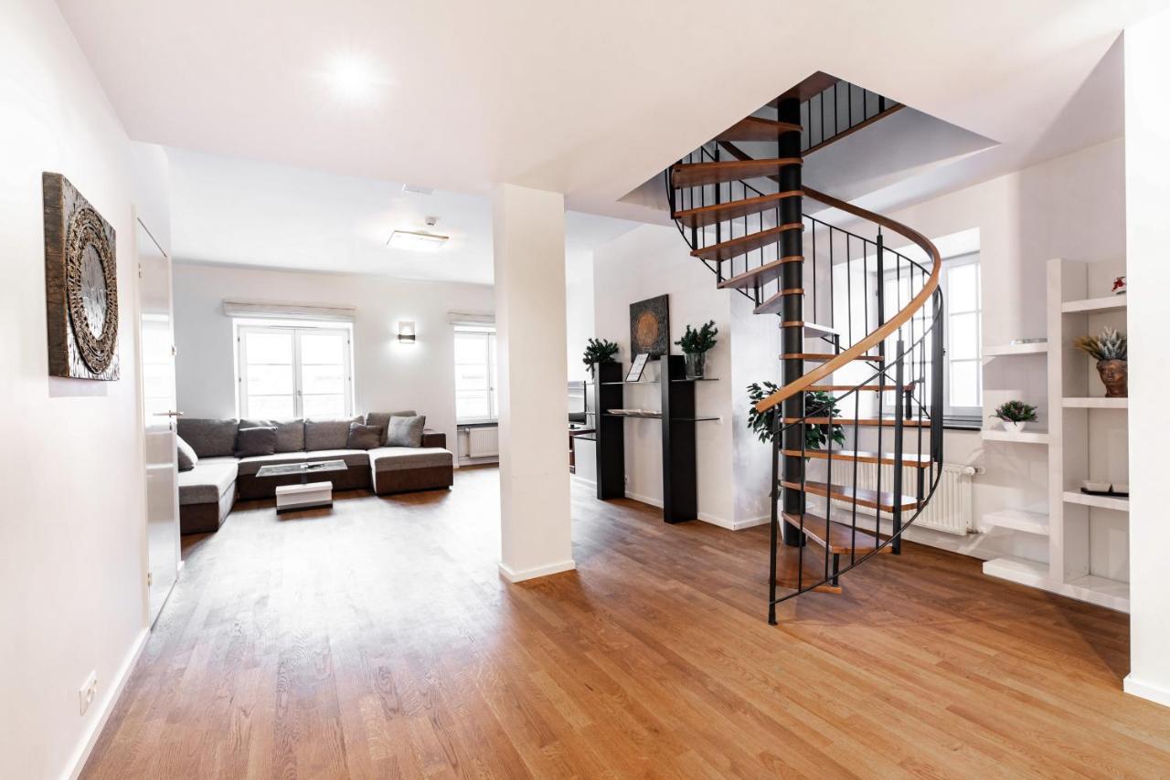 Airhome - Raekoja Plats Tallinn Bagian luar foto