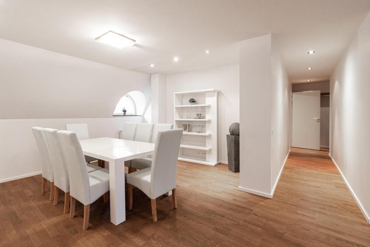 Airhome - Raekoja Plats Tallinn Bagian luar foto