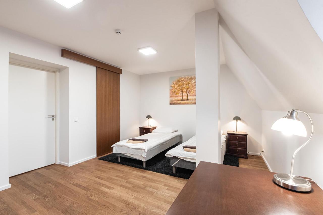 Airhome - Raekoja Plats Tallinn Bagian luar foto