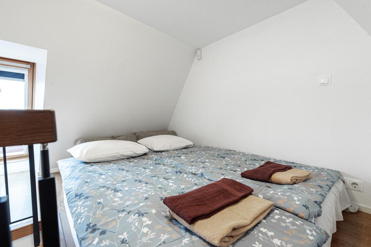 Airhome - Raekoja Plats Tallinn Bagian luar foto