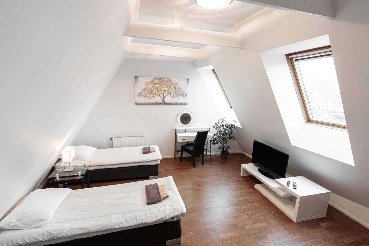 Airhome - Raekoja Plats Tallinn Bagian luar foto