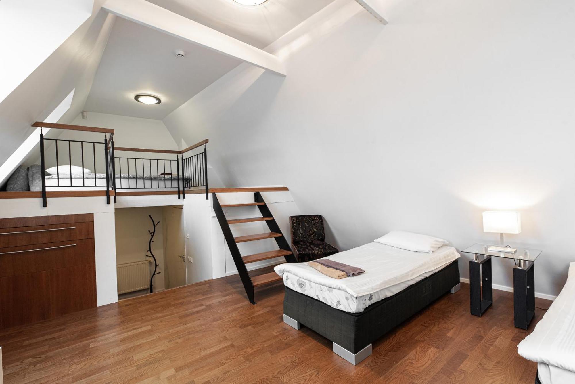 Airhome - Raekoja Plats Tallinn Bagian luar foto