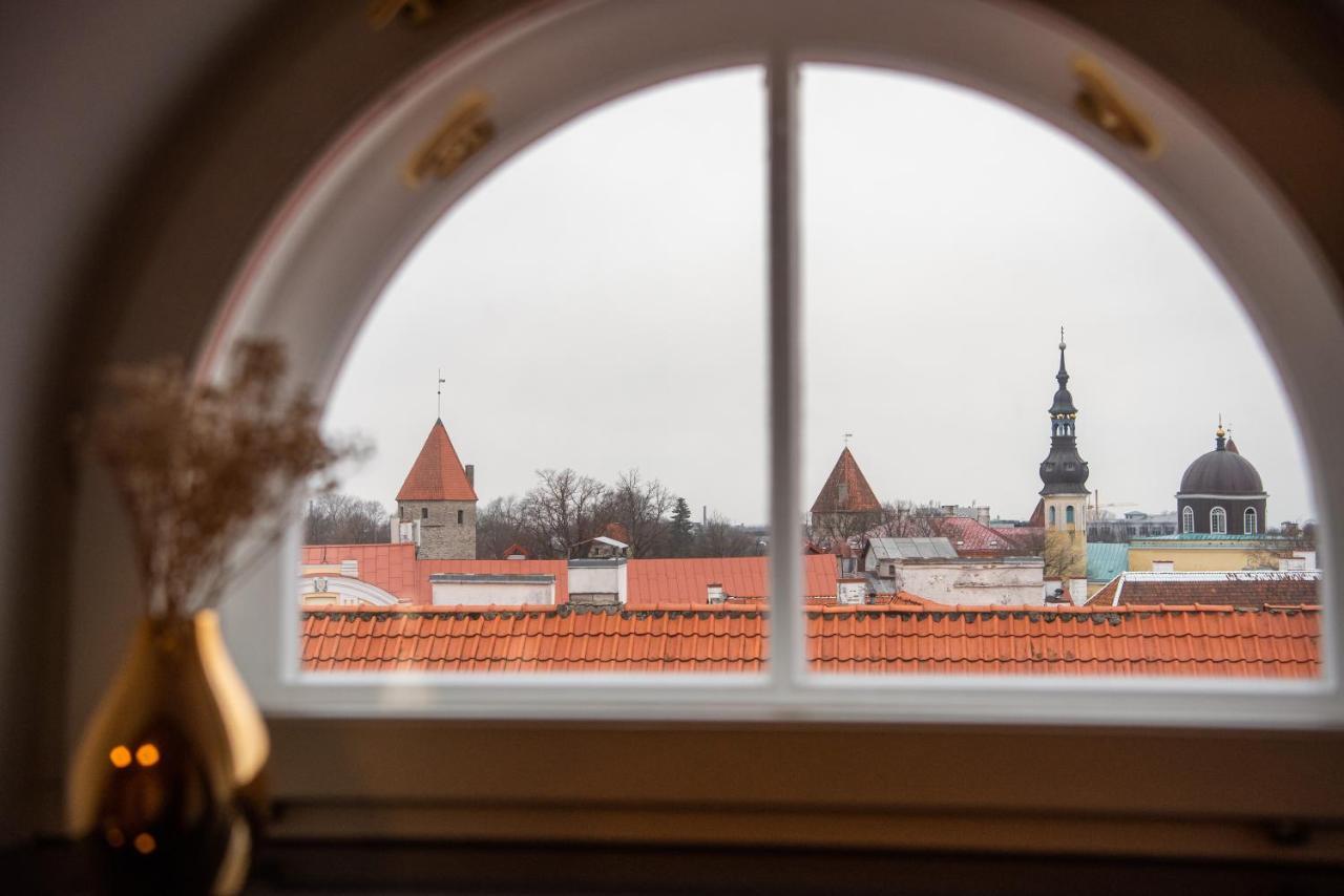 Airhome - Raekoja Plats Tallinn Bagian luar foto