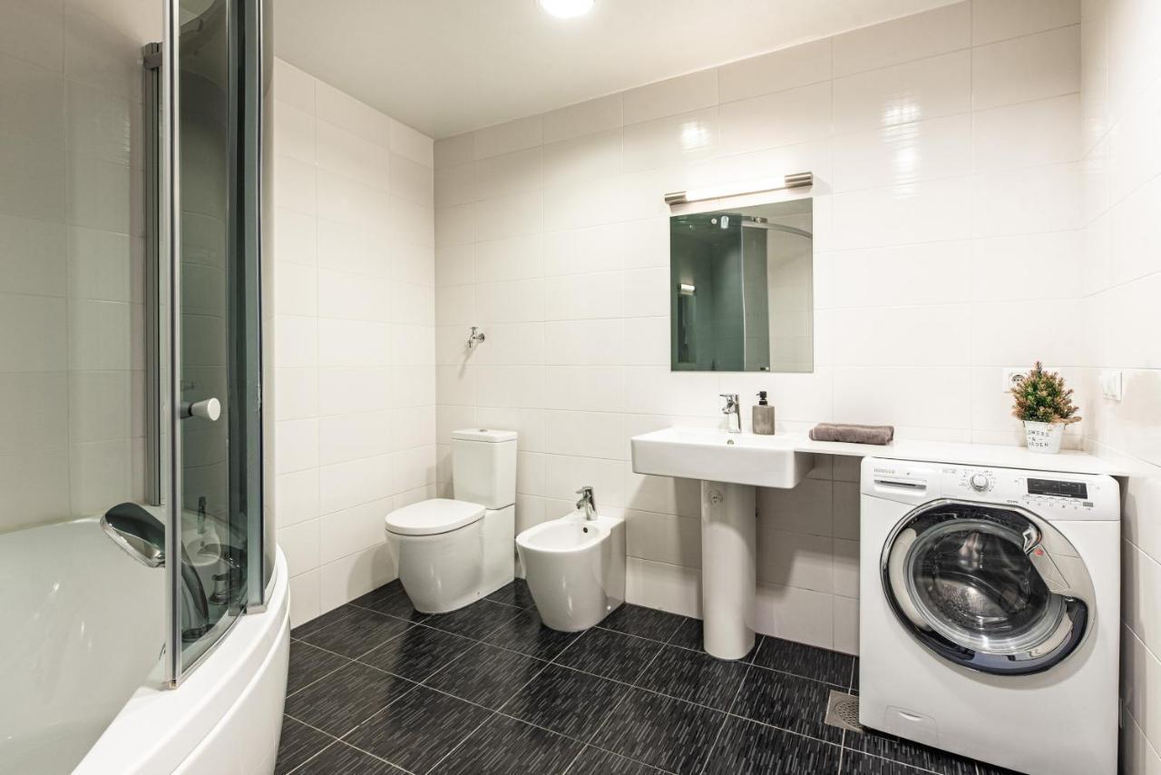 Airhome - Raekoja Plats Tallinn Bagian luar foto