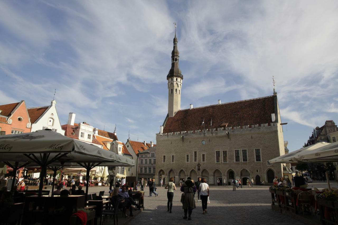 Airhome - Raekoja Plats Tallinn Bagian luar foto